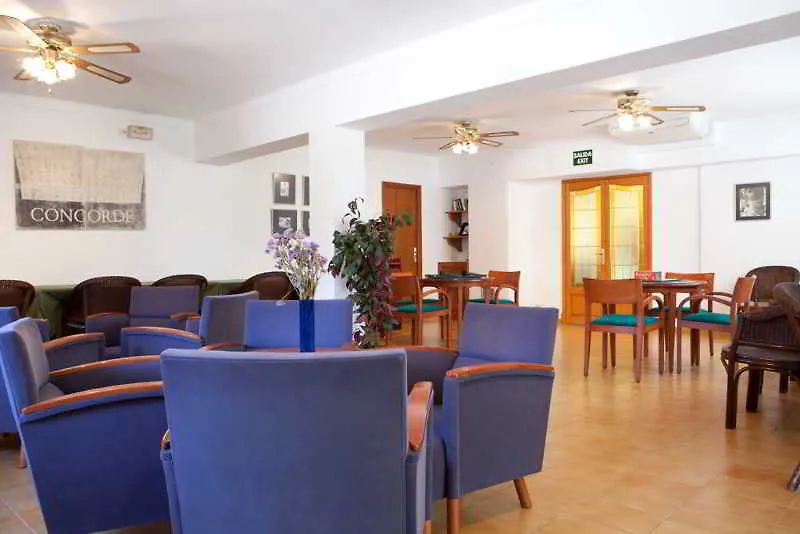Aparthotel Niu D'Aus Portopetro 3*,